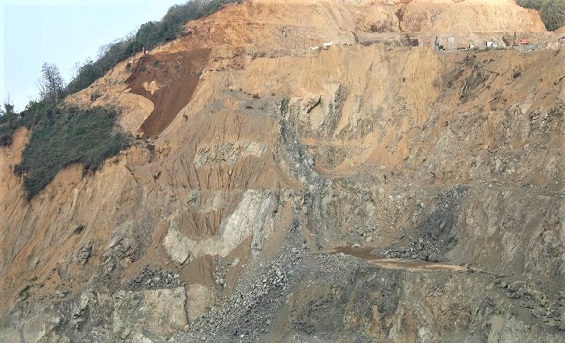 Rize'de Köylülerden Taş Ocağı Yapımına Tepki